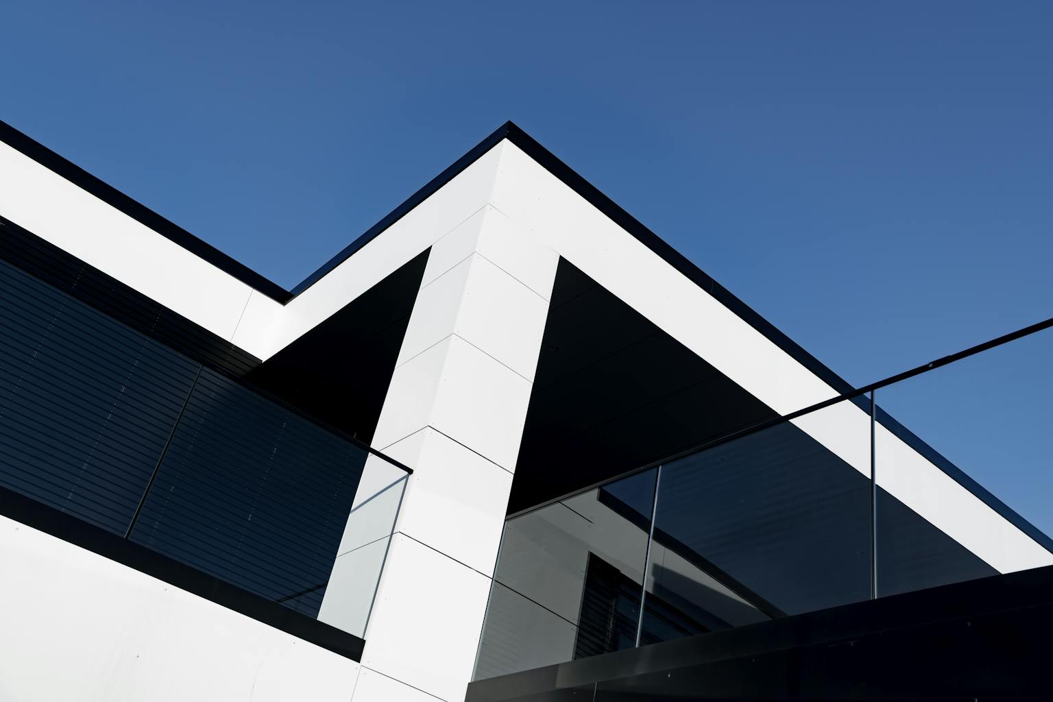 Duco-Sveiven-160321-1928