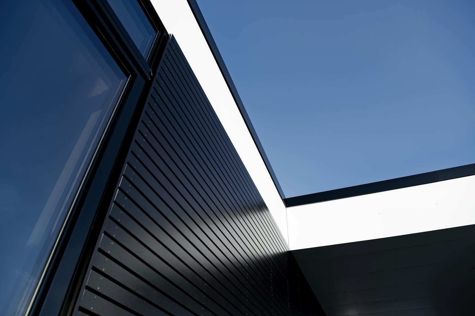 Duco-Sveiven-160321-1954