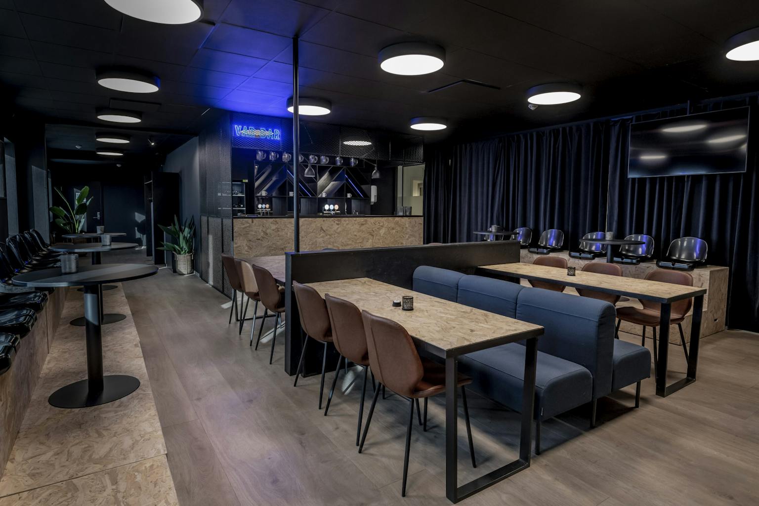 Duco-VarBar-130225-4616