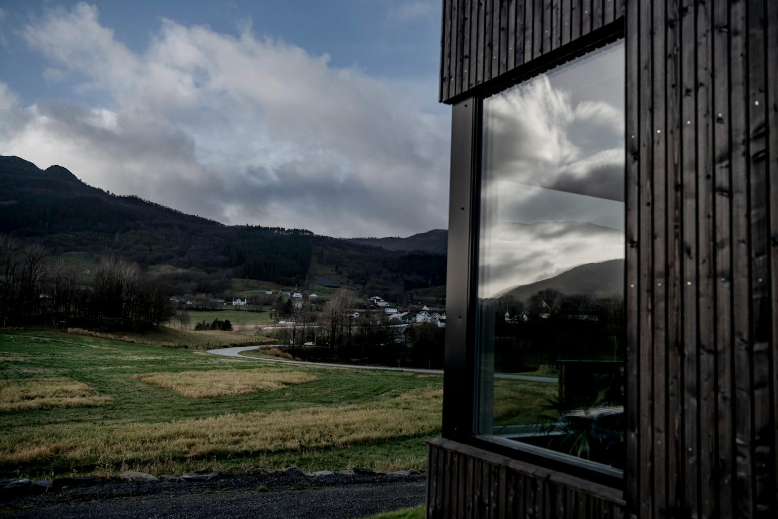 Medium-Duco-Blikravegen-131124-8684